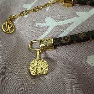 - Beautiful 🤩 bracelet new! I do have heart lock one right now &most of other